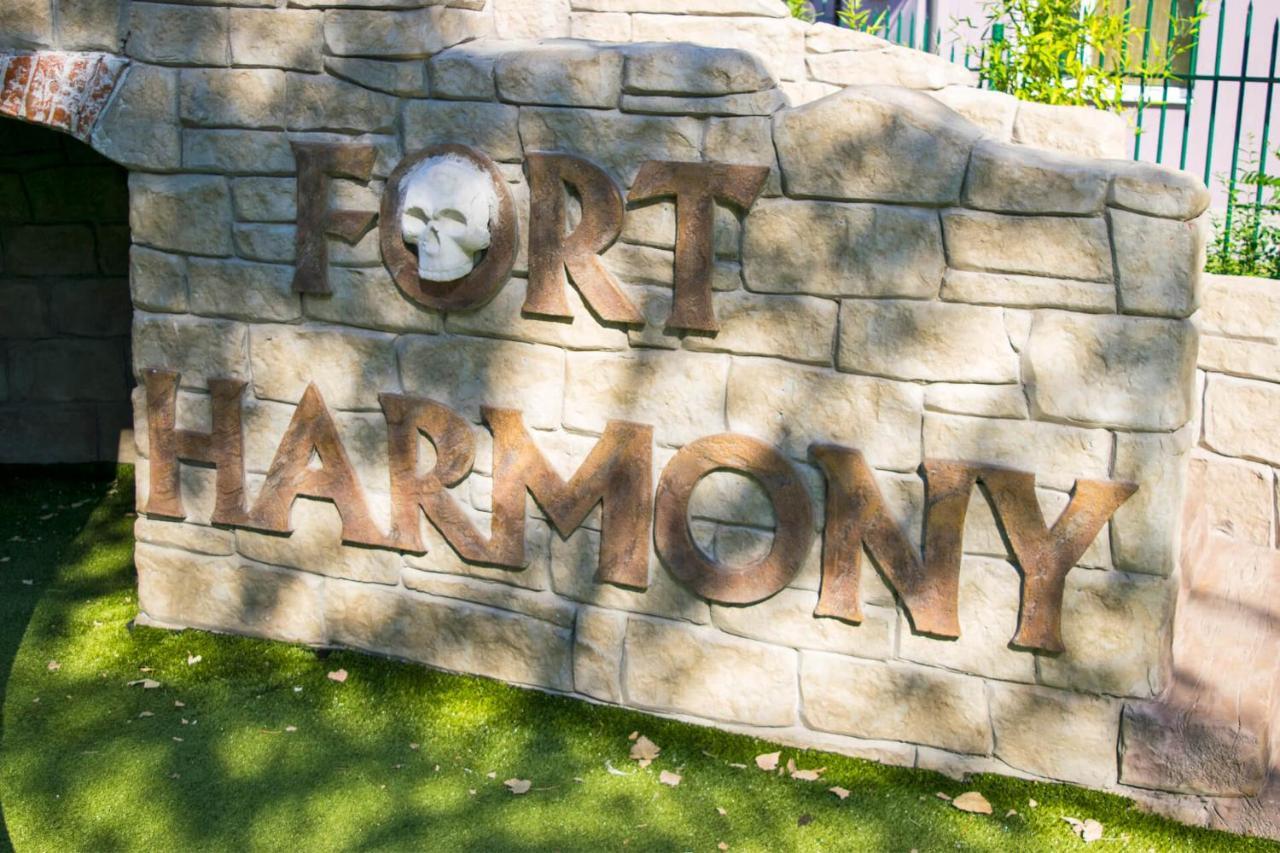 Harmony Suites - Dream Island Pantai Sunny Luaran gambar