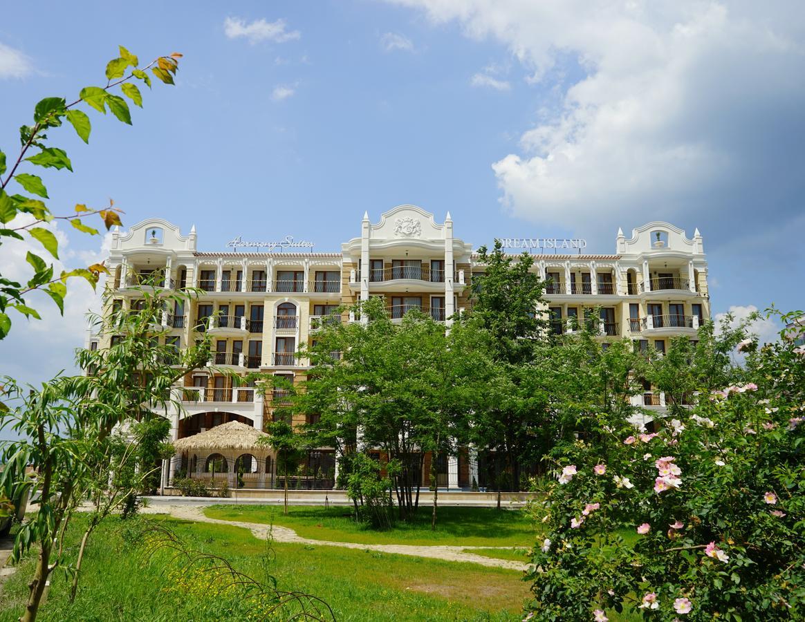 Harmony Suites - Dream Island Pantai Sunny Luaran gambar